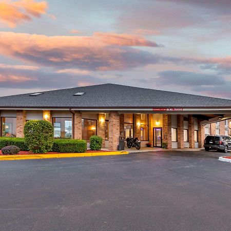 Rodeway Inn Coopersville Dış mekan fotoğraf