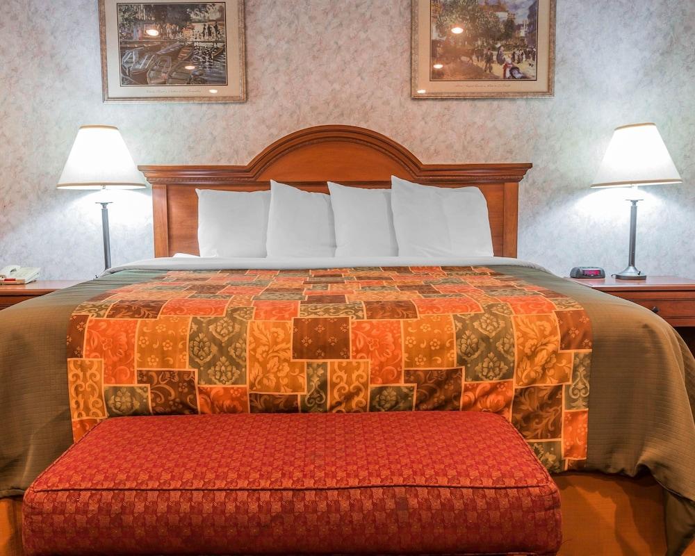 Rodeway Inn Coopersville Dış mekan fotoğraf