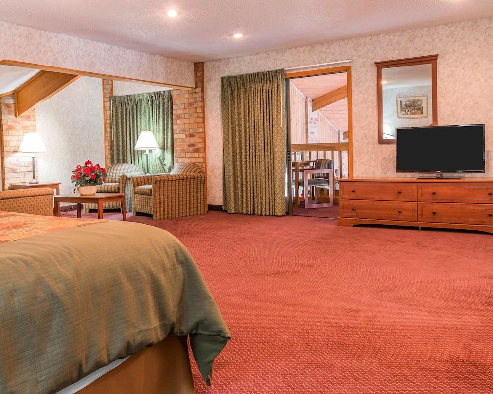 Rodeway Inn Coopersville Dış mekan fotoğraf