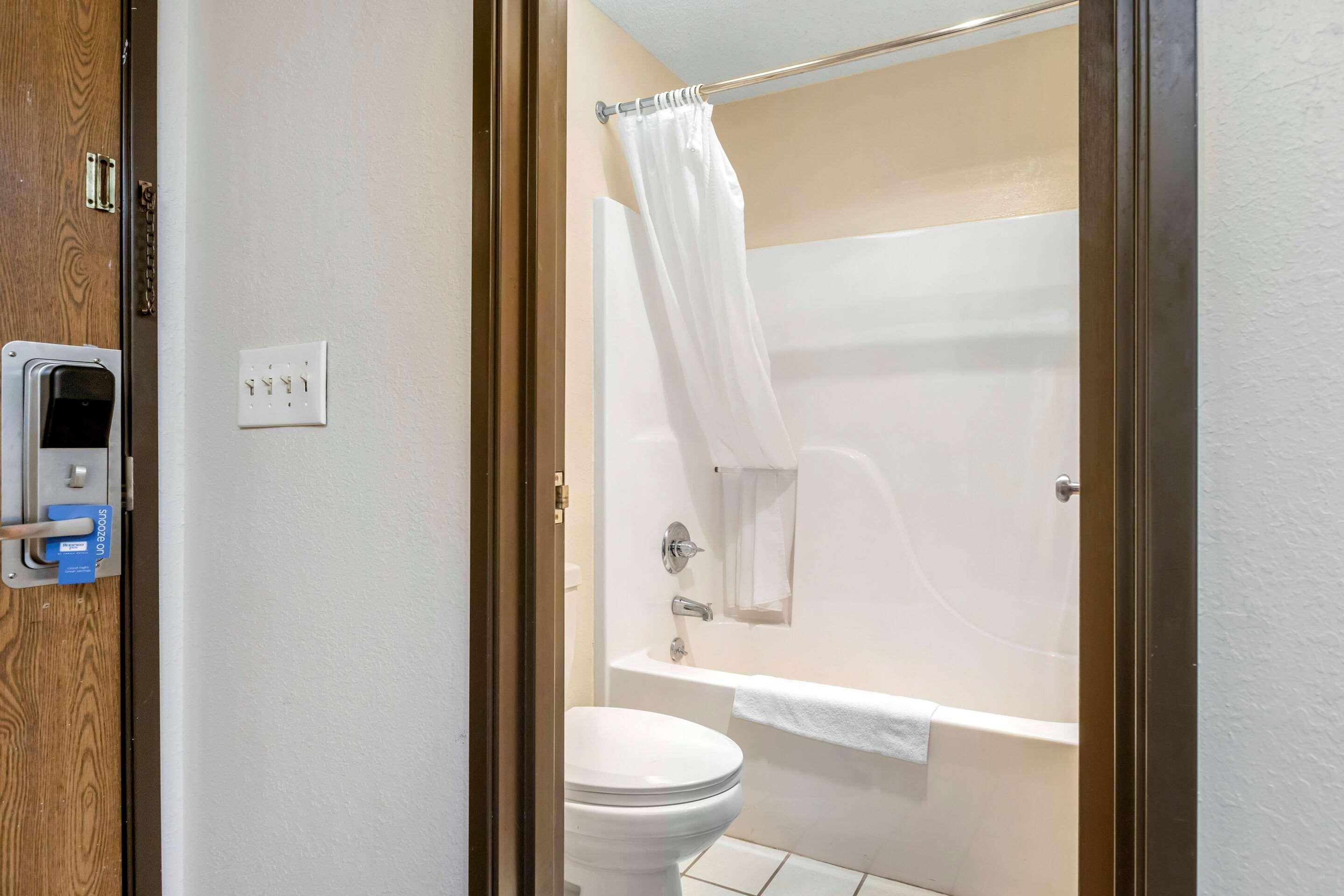 Rodeway Inn Coopersville Dış mekan fotoğraf