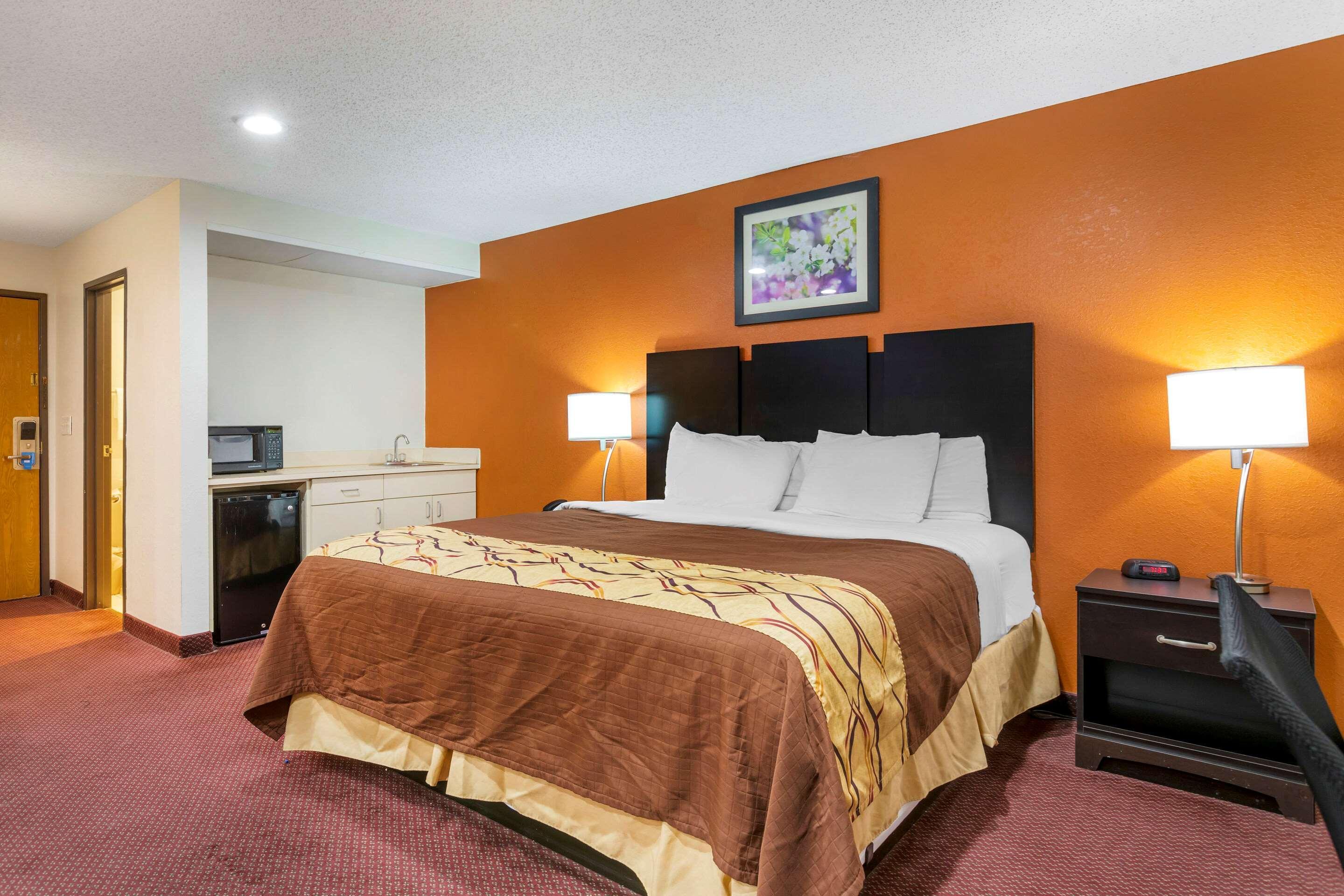 Rodeway Inn Coopersville Dış mekan fotoğraf