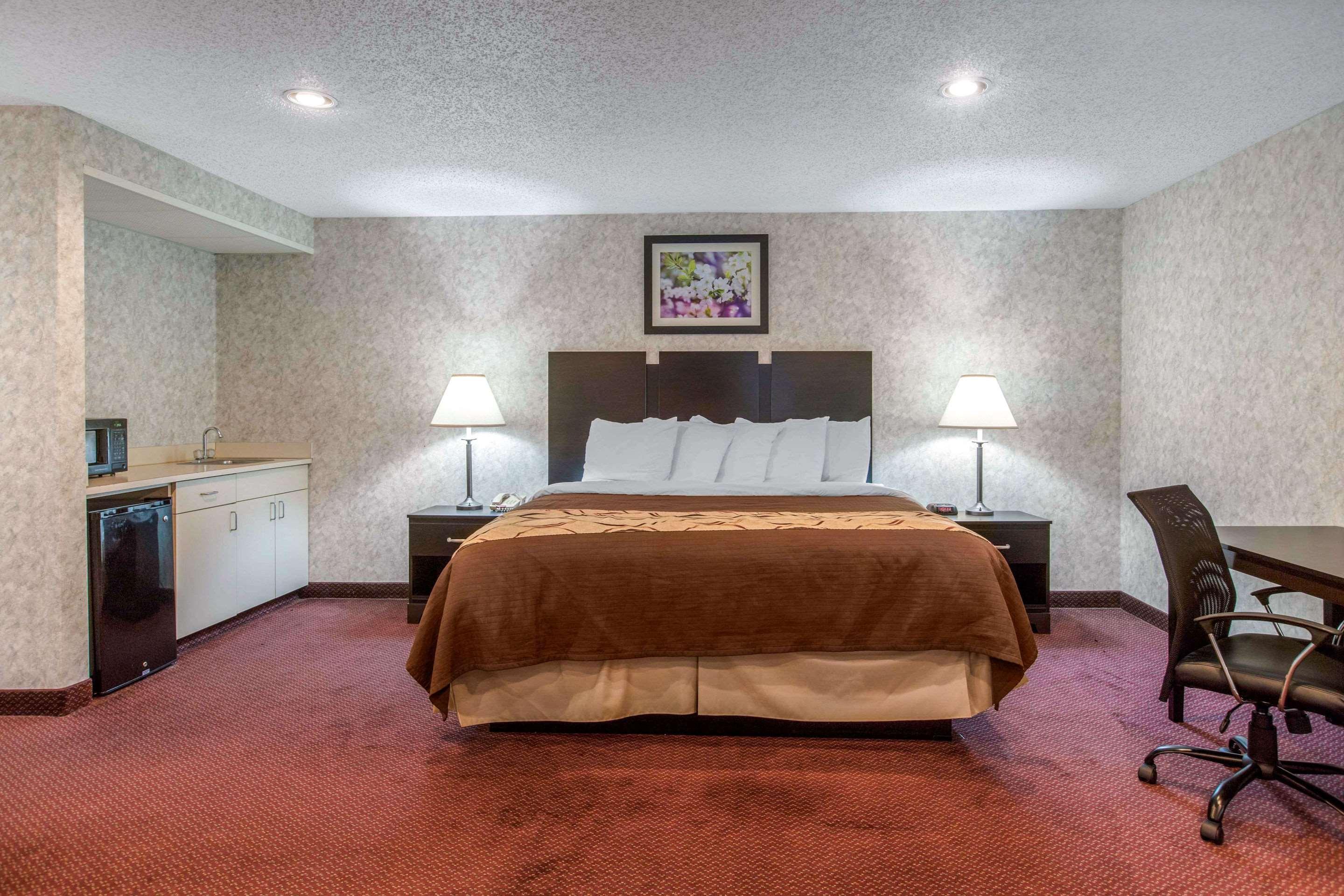 Rodeway Inn Coopersville Dış mekan fotoğraf