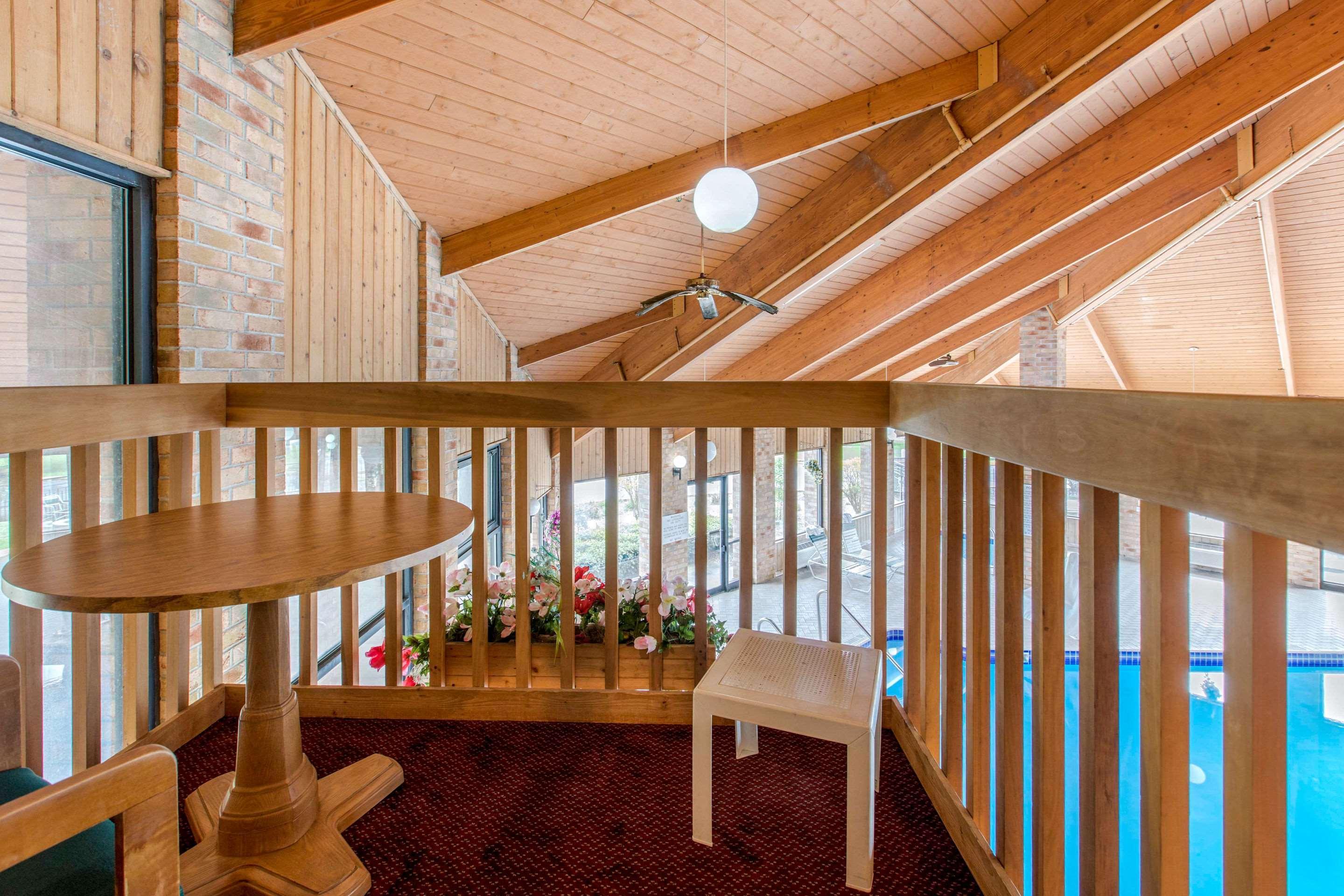 Rodeway Inn Coopersville Dış mekan fotoğraf