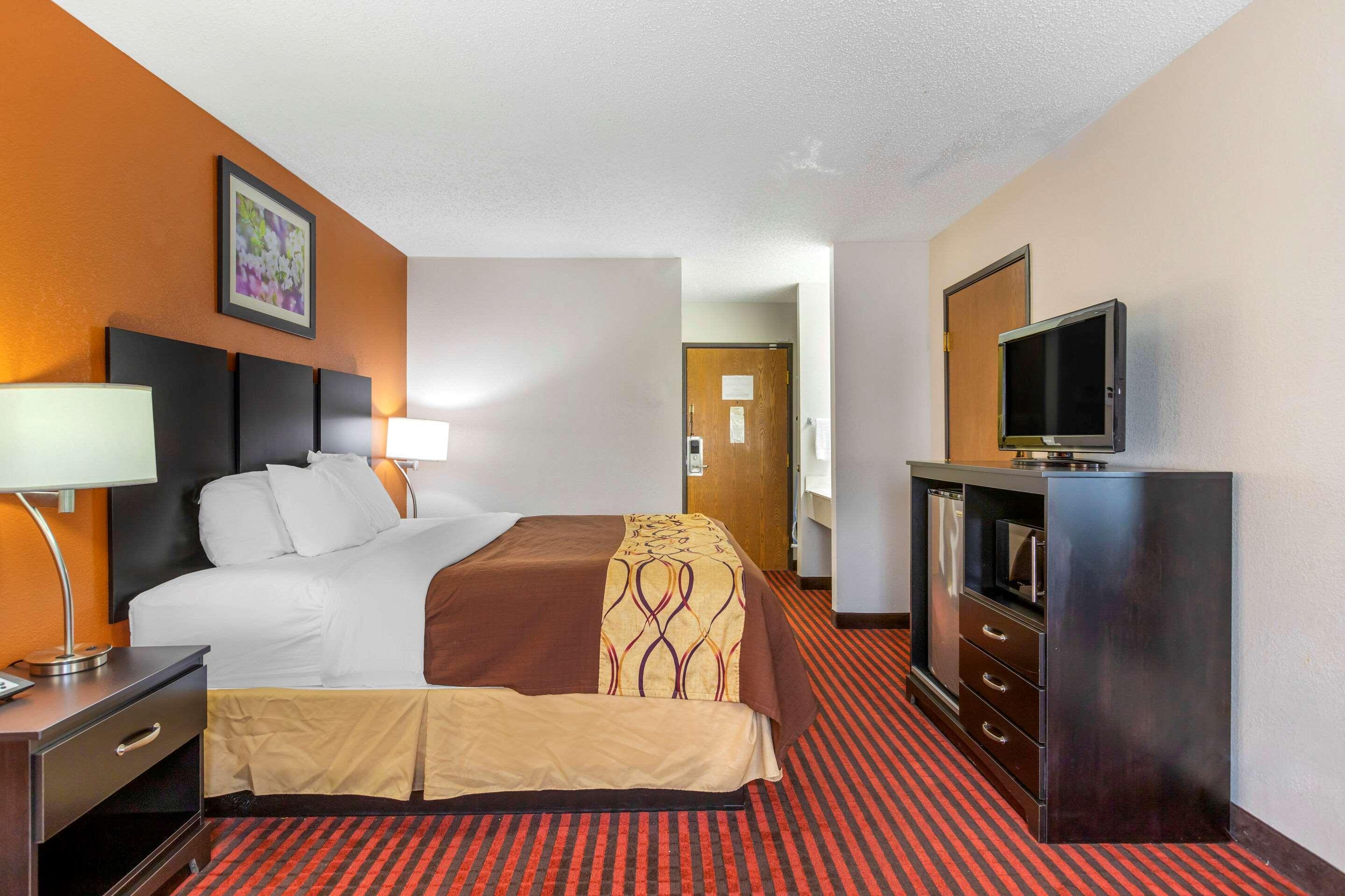 Rodeway Inn Coopersville Dış mekan fotoğraf