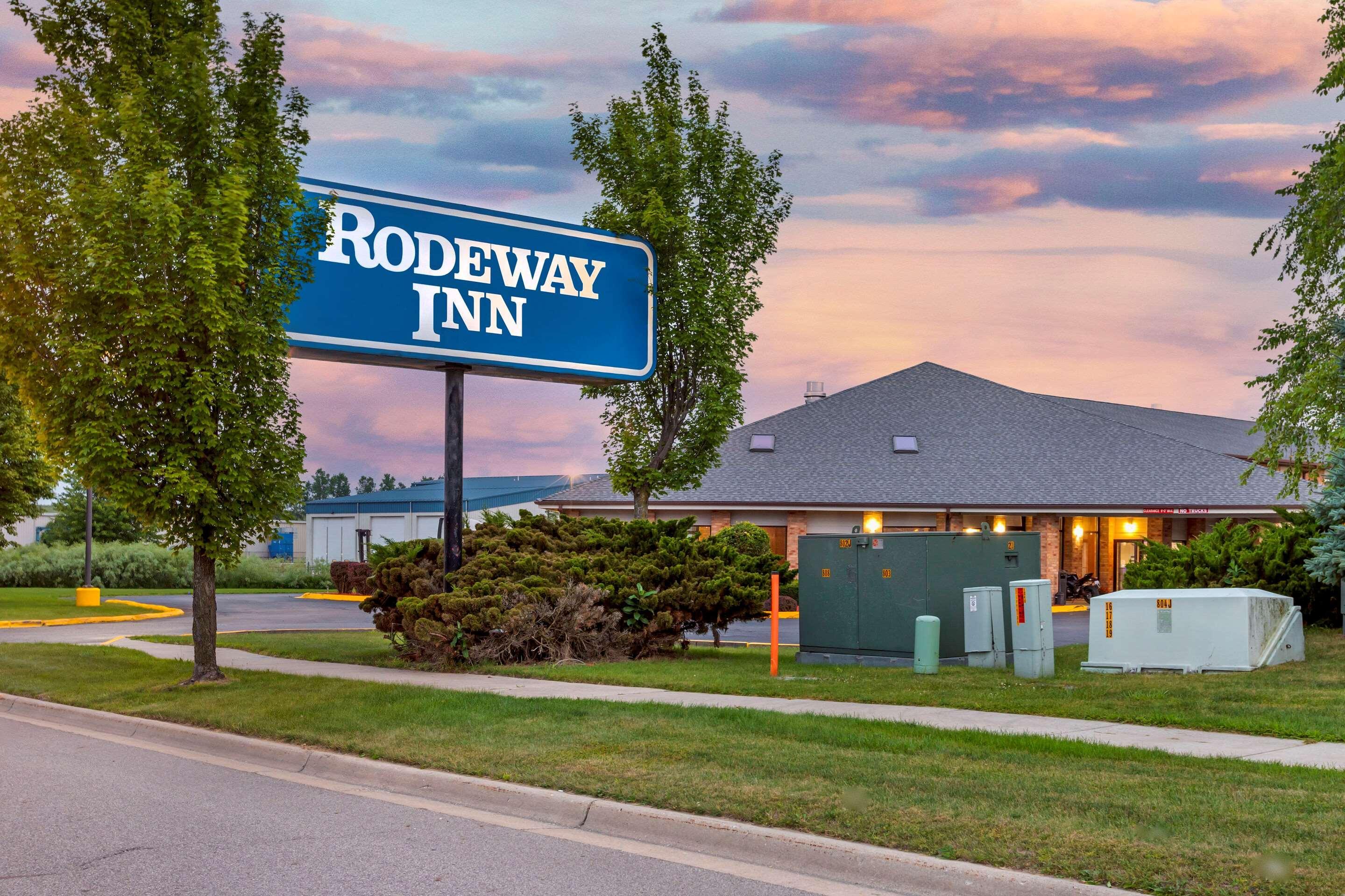 Rodeway Inn Coopersville Dış mekan fotoğraf