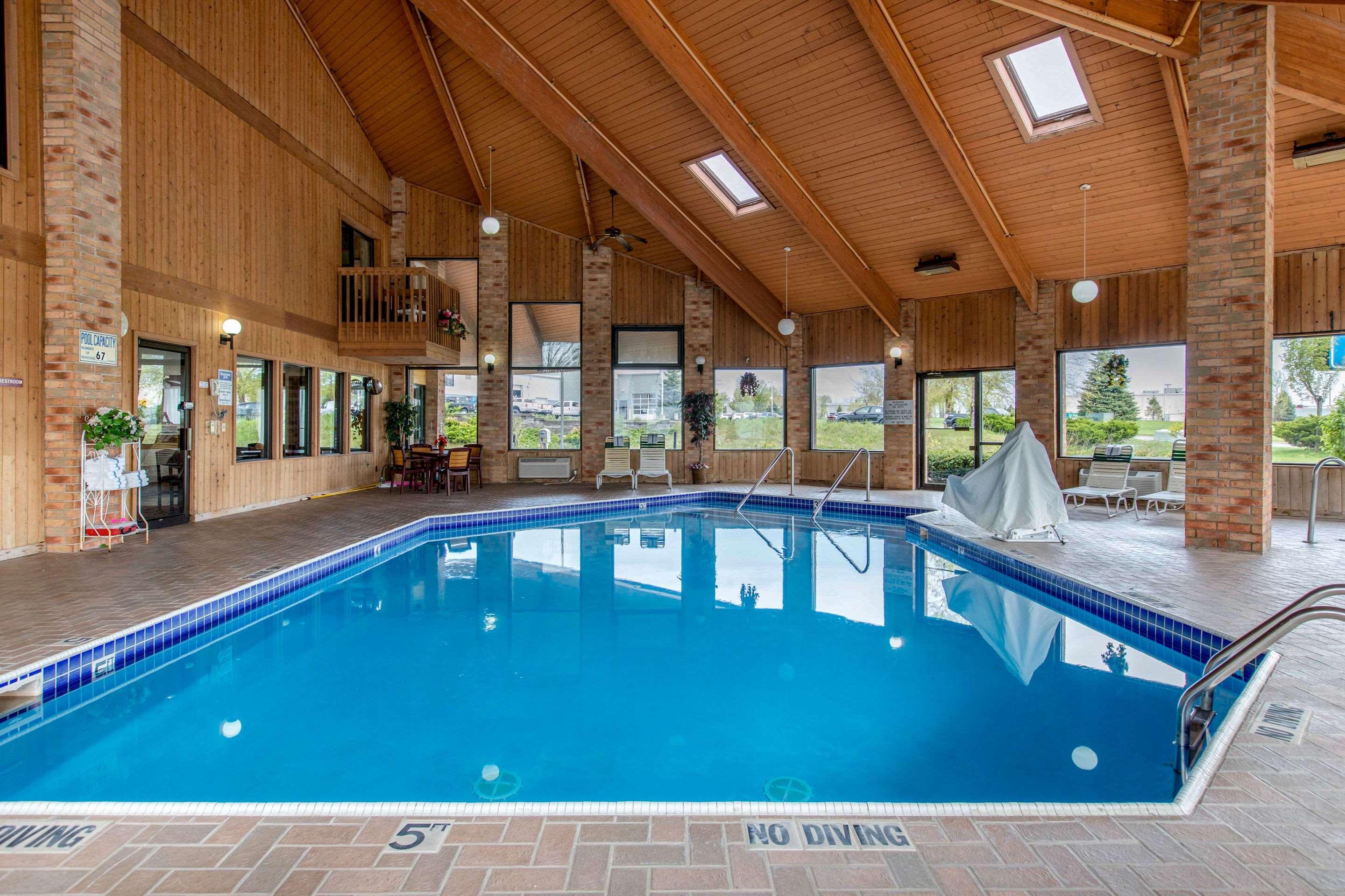 Rodeway Inn Coopersville Dış mekan fotoğraf